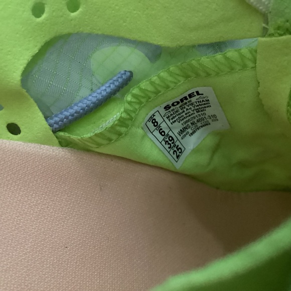 SOREL Women's Kinetic Breakthru Tech Lace Sneakers, size 8 - Picture 11 of 12